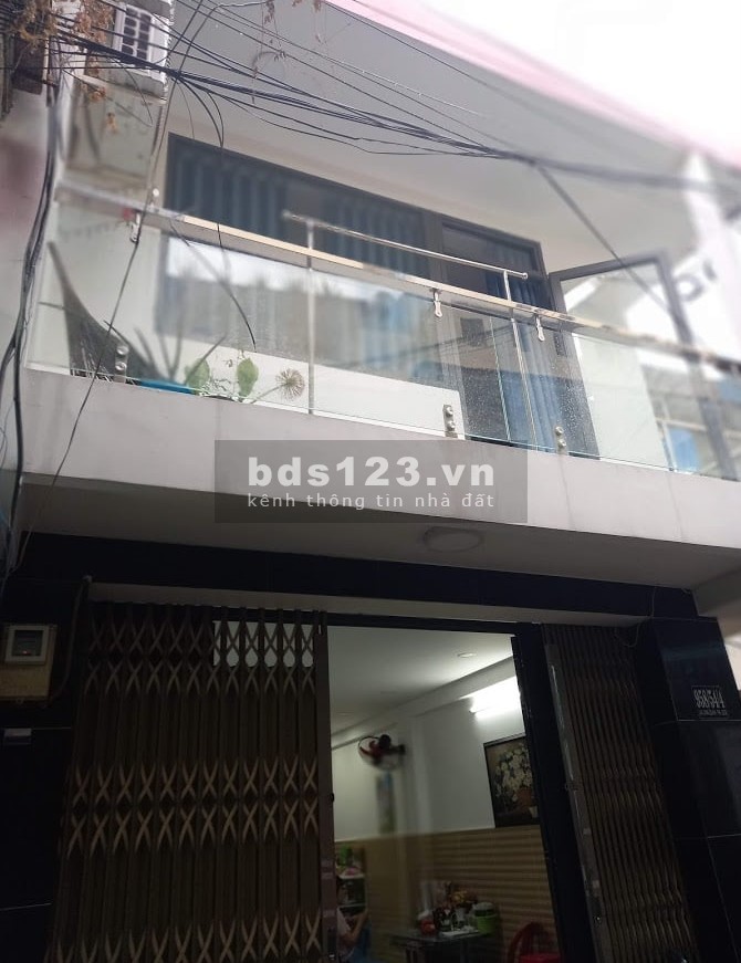 Bán nhà Ni Sư Huỳnh Liên 34m2, nhà đầu hẻm lớn, q Tân Bình chỉ 2 tỷ 9