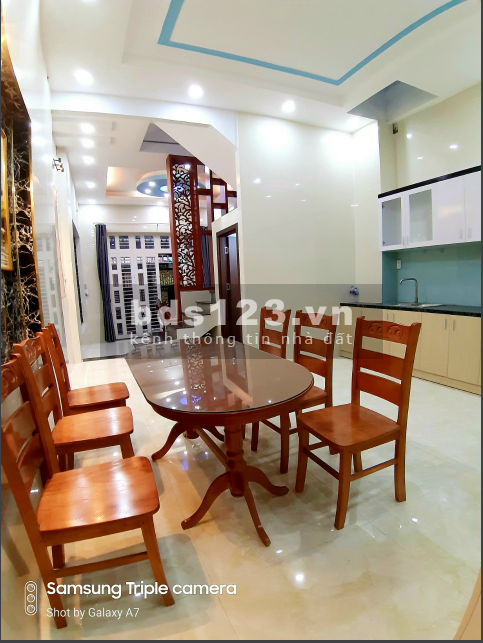 Bán gấp nhà phố tại Phạm Văn Chiêu đẹp, rẻ sang trọng, giá 5.95 tỷ