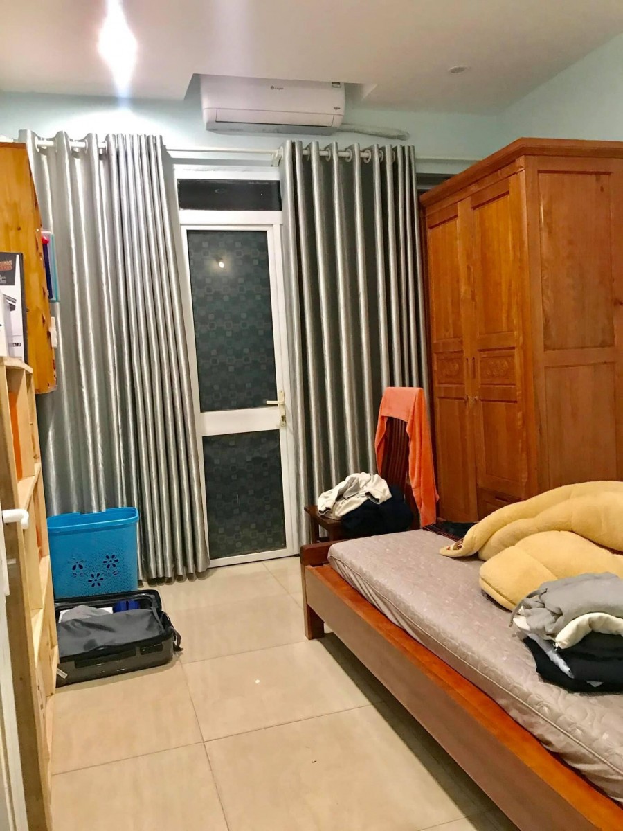 Nhà đẹp nguyên căn vào ở luôn, giá 2.95 tỷ, dt 35m2, Trích Sài, Quận Tây Hồ