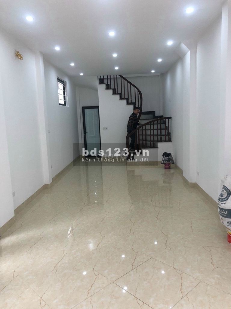Võng Thị Quận Tây Hồ khu dân cư đông đúc, an ninh, giá bán chỉ 3,95 tỷ