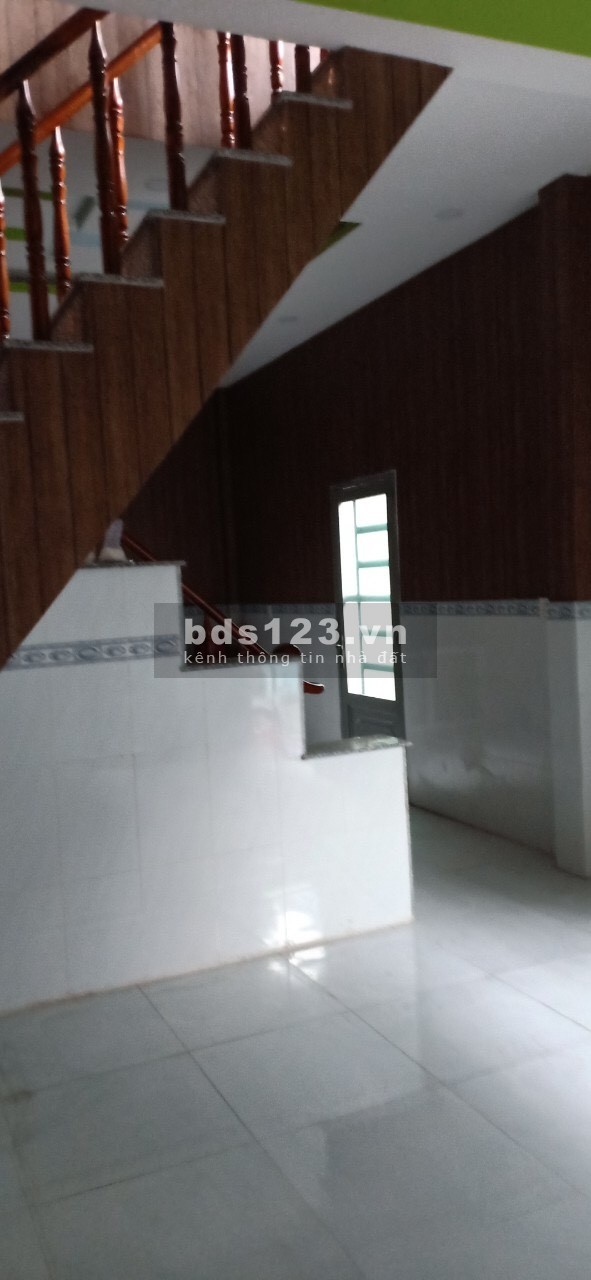 Bán gấp nhà MỚI xã Phong Phú SHR 39.7 m2 giá 2 tỷ 1 TL. Sđt: 0795.422.206 (Nhân)