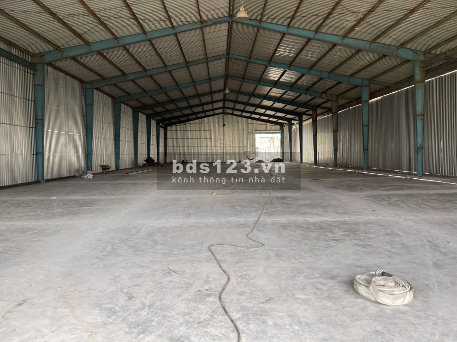 Cần Cho Thuê Kho Xưởng 3200m2 Xa Lộ Hà Nội Quận 9