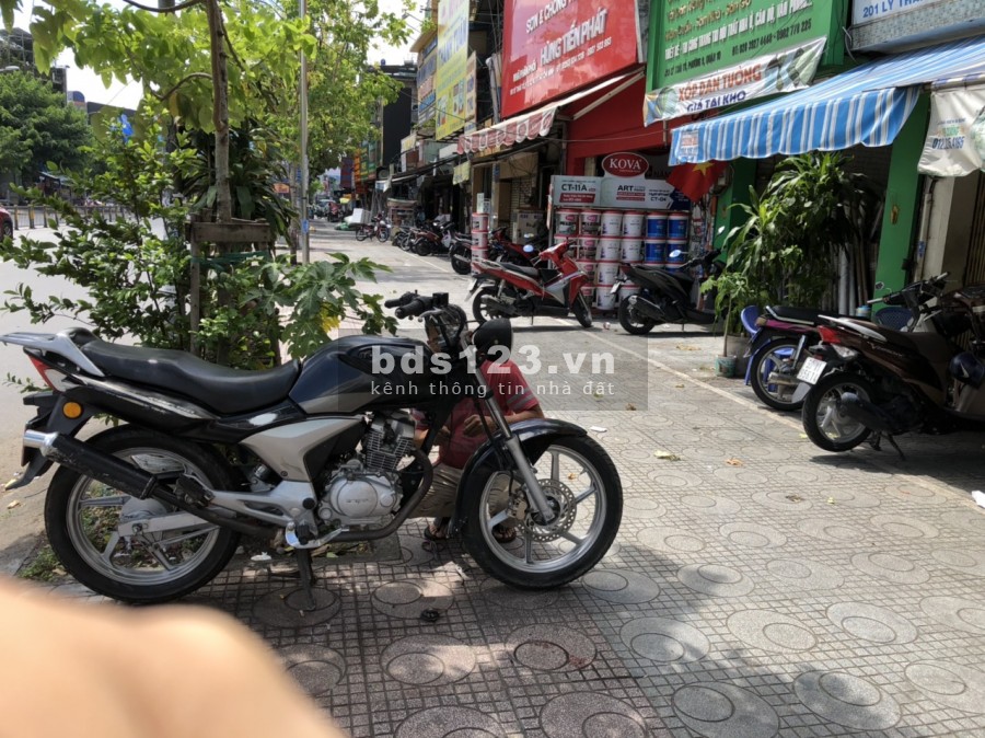 Nhà mặt tiền Lý Thái Tổ Quận 10 tuyệt đỉnh kinh doanh chỉ 21 tỷ, vỉa hè rộng 6m
