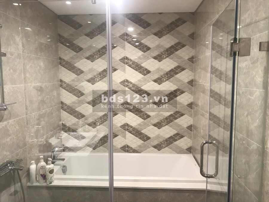 Cần bán cắt lỗ căn 3 pn 2 wc chung cư Vinhomes West Point gí bán 4.73 tỷ lh 0988094864