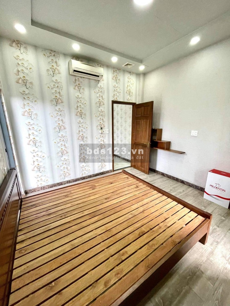 Bán nhà thành phố Thủ Đức đường Ngô Chí Quốc 92m2 1trệt 1lầu giá chỉ 5tỷ980