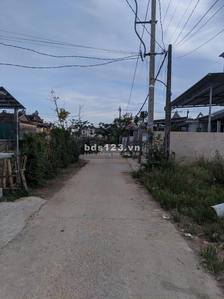 Chính chủ cần bán lô đất 2 mặt tiền kiệt ô tô Dạ Lê Chánh, Thuỷ Vân vị trí đẹp giá đầu tư.