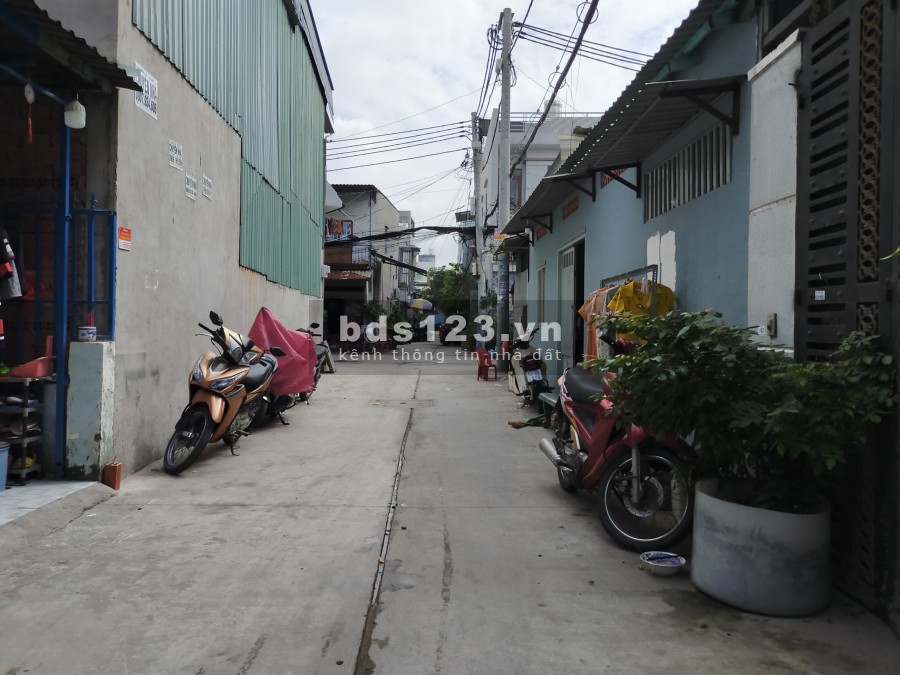 Bán Nhà Đẹp Giá Rẻ HXH Đường Lê Văn Quới DT:4x11m 1 Lầu Giá: 3.8 Tỷ TL