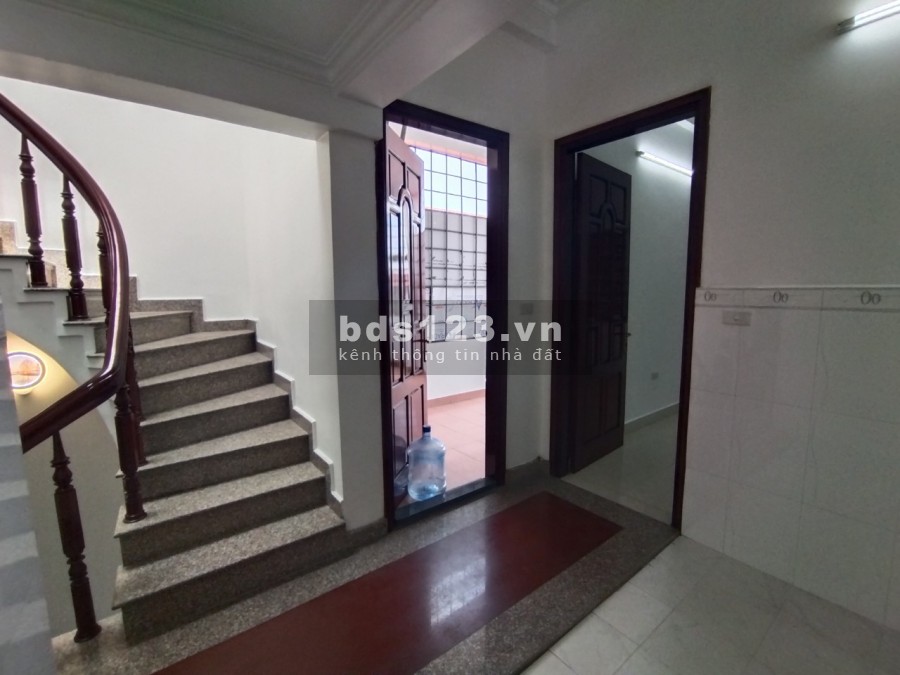 Nhà đẹp Ngõ Phố Thiên Lôi, 80m2 4 tầng. giá mềm nhất khu vực 5,6 tỷ