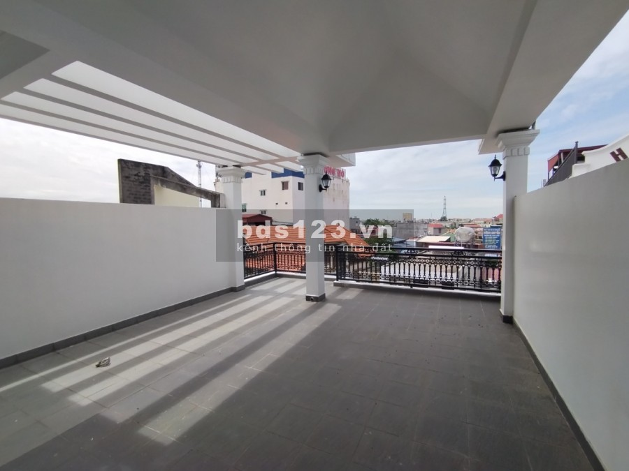Nhà đẹp Ngõ Phố Thiên Lôi, 80m2 4 tầng. giá mềm nhất khu vực 5,6 tỷ