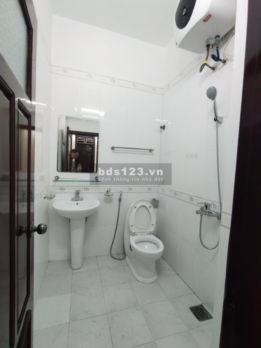 Nhà đẹp Ngõ Phố Thiên Lôi, 80m2 4 tầng. giá mềm nhất khu vực 5,6 tỷ