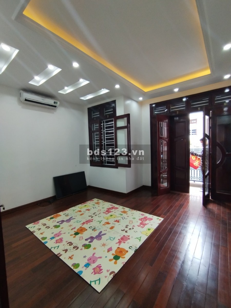 Nhà đẹp Ngõ Phố Thiên Lôi, 80m2 4 tầng. giá mềm nhất khu vực 5,6 tỷ