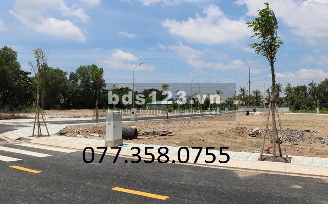 Cần bán lô đất 220m2, full thổ cư tạ khu dân cư Đồng Tiến, Bình Phước