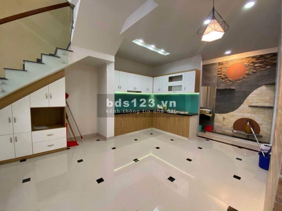 Bán nhà huỳnh văn bánh phường 17 quận phú nhuận 74m2 giá bán 17,5 tỷ