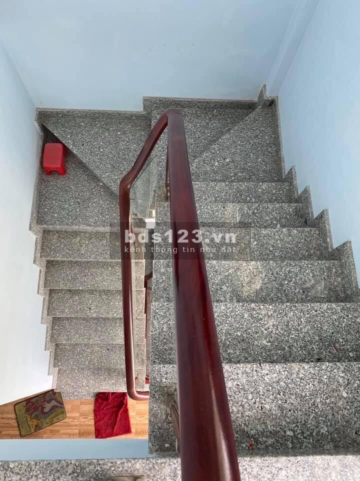 Gò Vấp đường số 21, bán nhà hẻm xe tải dt 40m2 giá 5.6 tỷ phường 8 Quận Gò Vấp