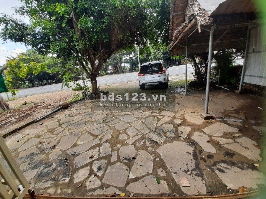 Nhà mặt tiền Quốc Lộ 20 Km112 _Thị trấn Định Quán