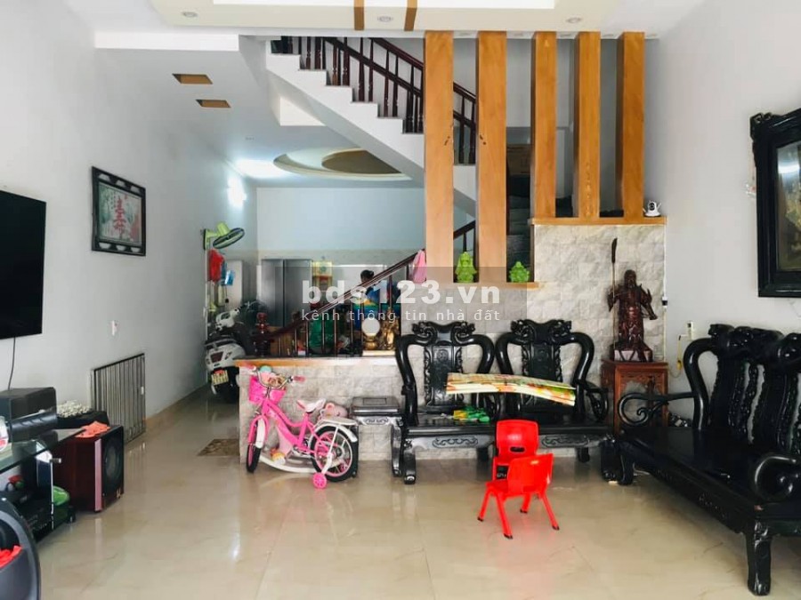 Nhà đẹp TĐC Vinhome Xi Măng.4 tầng 70m2 giá sốc 3,85 tỷ