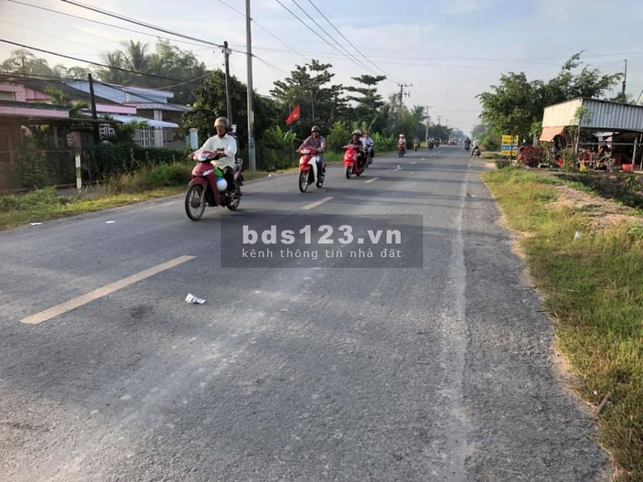 Mặt tiền siêu to Quốc Lộ Trà Vinh, dt 10000m2, có 102, mặt bằng san lắp phẳng