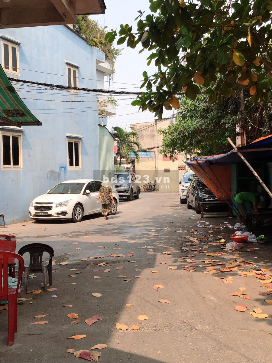 Nhà Âu Dương Lân Quận 8 hai mặt tiền hẻm xe hơi đậu, lh 0362592754, sổ đẹp
