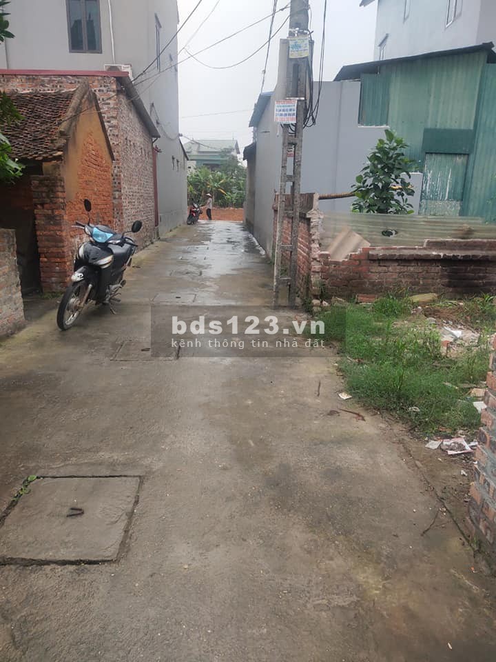 Bán đất giá 1.3 tỷ, thương lượng, gần trung tâm Đông Anh, dtsd 72m2, đất vuông đẹp