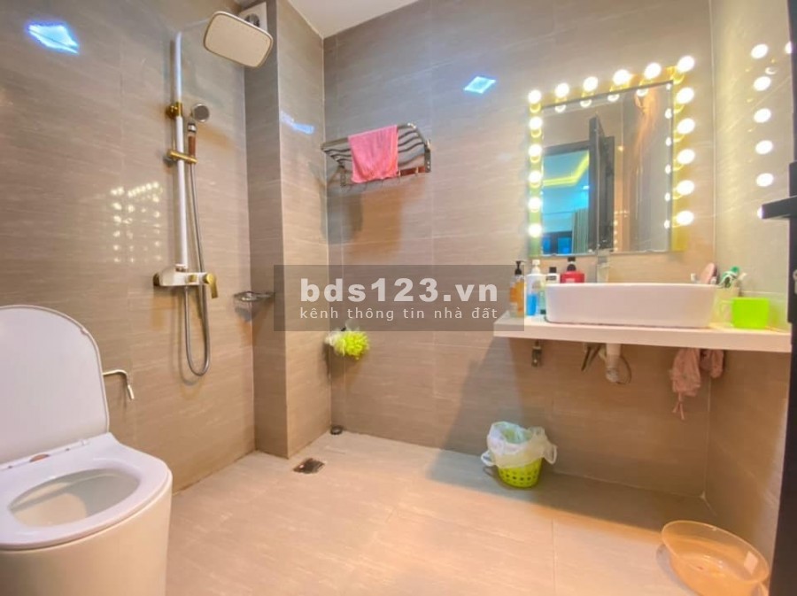 Nhà đẹp, ngõ nông, phố trung tâm, 5 tầng 3 ngủ, Phan Kế Bính, chỉ 3.76 tỷ