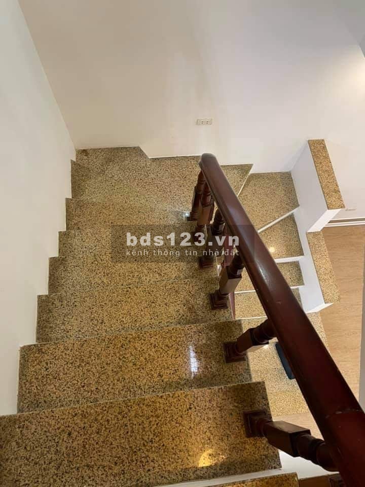 Bán nhà Vĩnh Hưng, siêu phẩm mới lên, vị tí nhất đẳng, dt 39m2, giá 2.1 tỷ