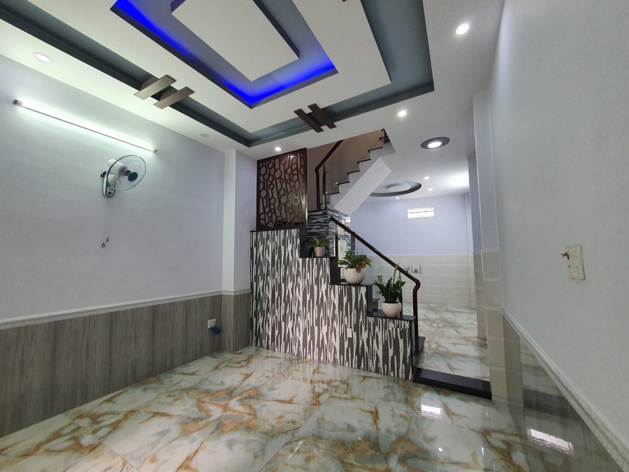Chủ bán nhà. hẻm xe hơi quay đầu 45m2, 3 tầng, nở hậu, 4.5 tỷ Quang Trung, Gò Vấp