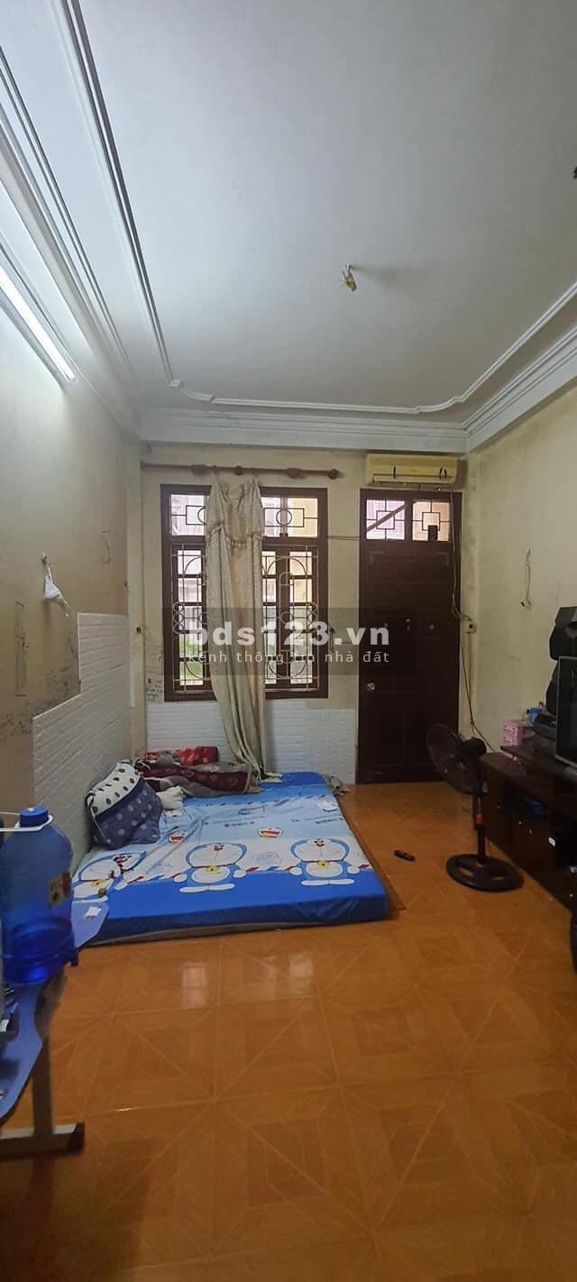 Ngọc Hà ngõ thông kinh doanh diện tích 44m2x4 tầng, giá bán 3** tỷ