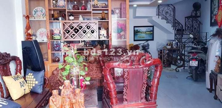 Bán nhà 4 tầng, đường Nguyễn Văn Nghi, Gò Vấp, dt 45m2, giá nhỉnh 4 tỷ