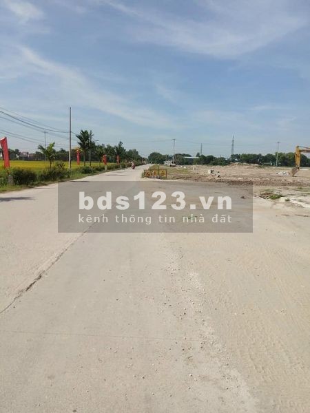 Cần bán gấp lô đất mặt đường chính tại Cẩm Xá Mỹ Hào Hưng Yên