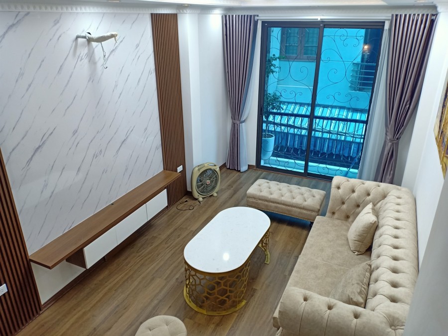 Chính chủ cần bán kinh doanh Quận Hà Đông, giá chỉ 5,6 tỷ, còn mới, lh 0968501992