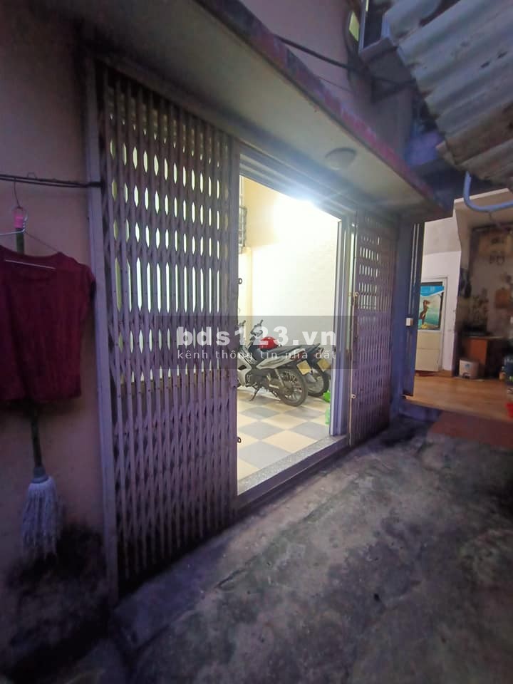 Nhỉnh 2 tỷ ở Khương Trung, Thanh Xuân, khu trung tâm, ngõ to rộng, gần phố giá