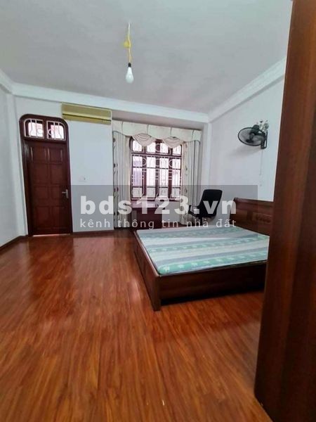 Bán Nhà 19/5 trong khu đô thị Văn Quán cao cấp, 4 tầng đúc kiên cố