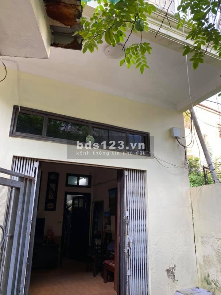 Bán nhà mặt ngõ gần phố ô tô vào nhà giá tốt khu vực Bồ Đề, Long Biên, tứ bề thoáng mát