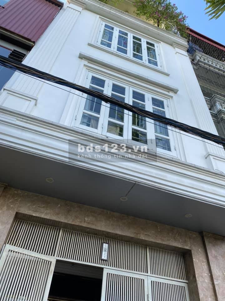 Bán nhà siêu hiếm view hồ, ô tô đỗ cử, nhà bao đẹp đường Bồ Đề