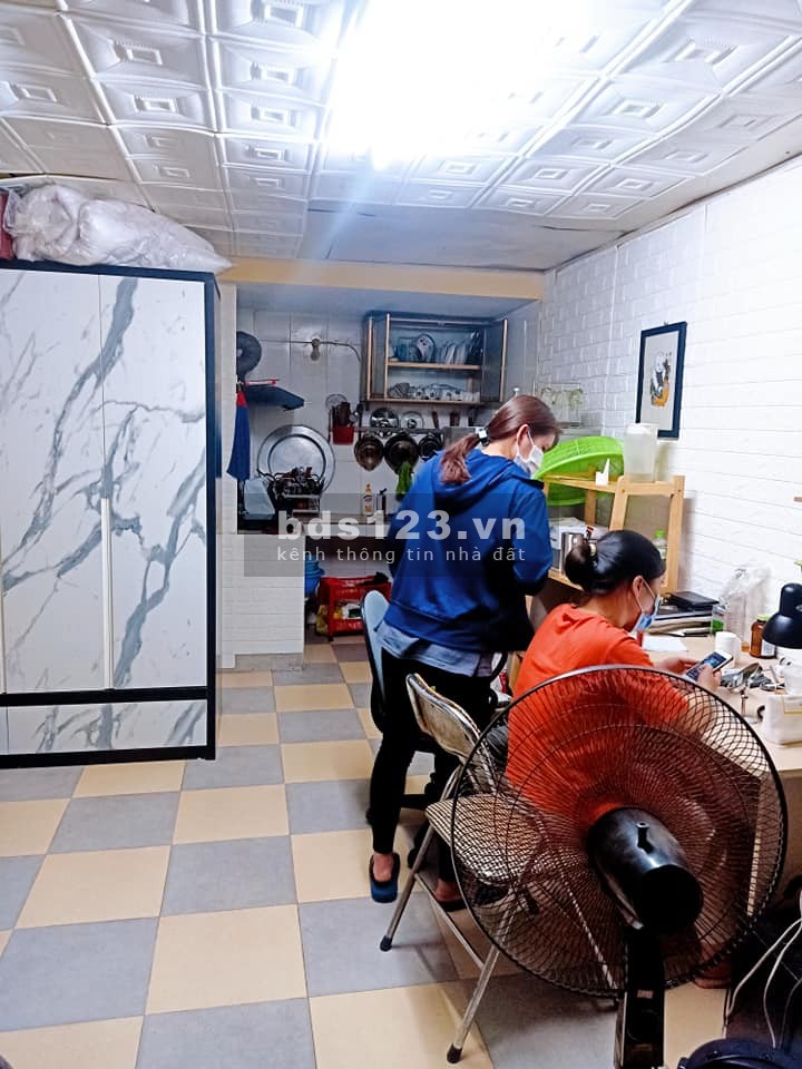 Nhỉnh 2 tỷ ở Khương Trung, Thanh Xuân, khu trung tâm, ngõ to rộng, gần phố giá
