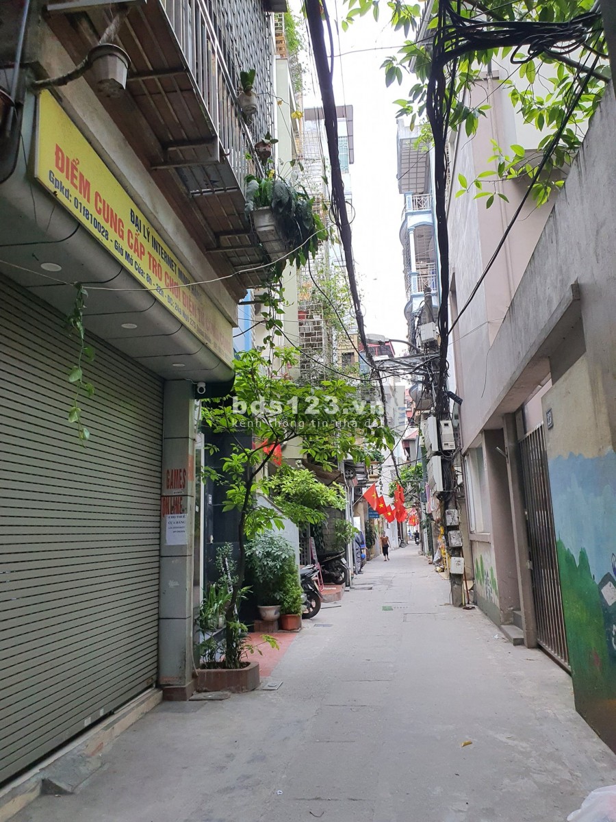 Bán nhà nguyên căn khu dân trí cao, đông đúc, Vạn Phúc, nhà mới sang trọng