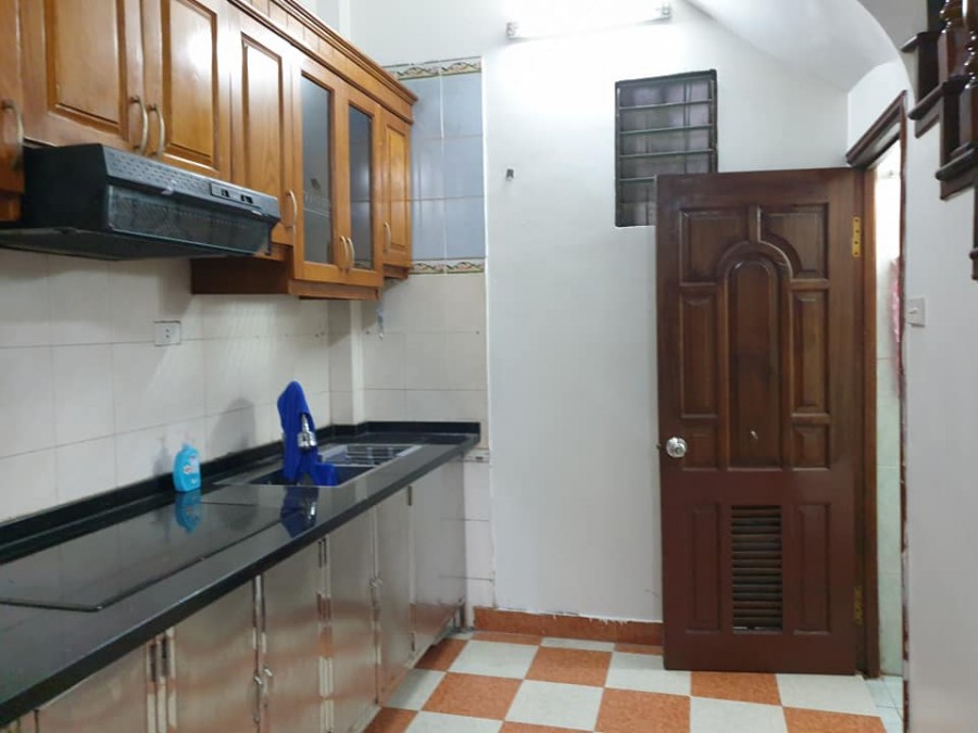 Bán nhà Thanh Xuân, 5 Tầng, Chỉ 3.5 tỷ. Ngõ Thông, Xe 3 gác đua