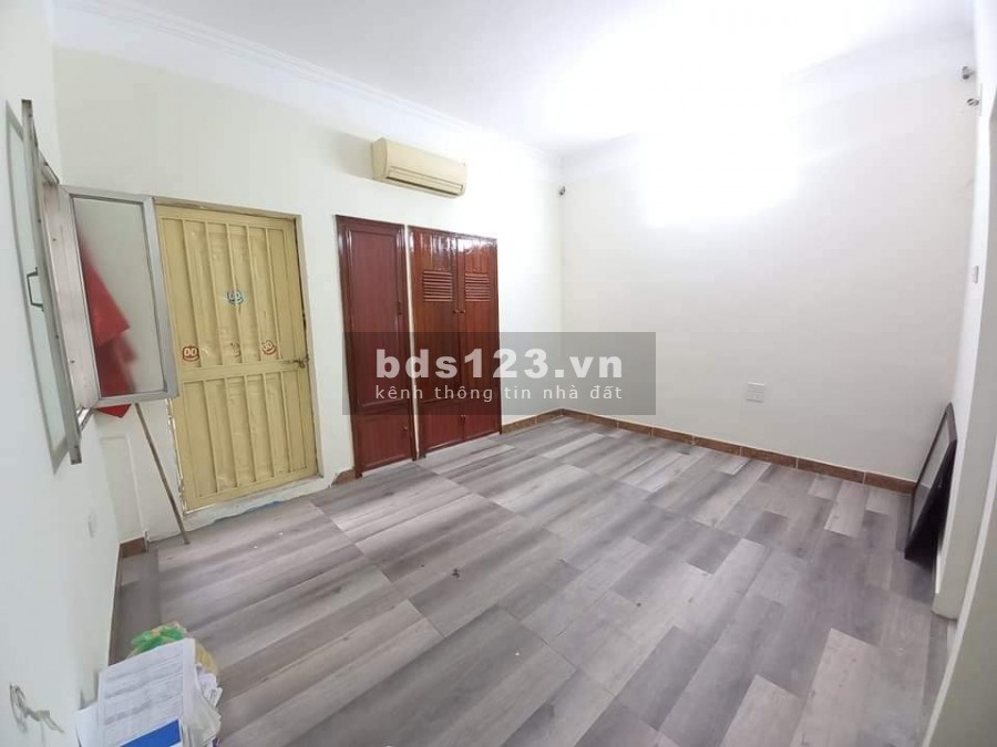 Siêu hot phố Ngọc Hà, 4 tầng, 29m, gần Lăng Bác, chỉ 2.45 tỷ, 0367971223.