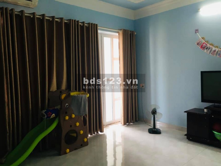 Nhà đẹp TĐC Vinhome Xi Măng.4 tầng 70m2 giá sốc 3,85 tỷ