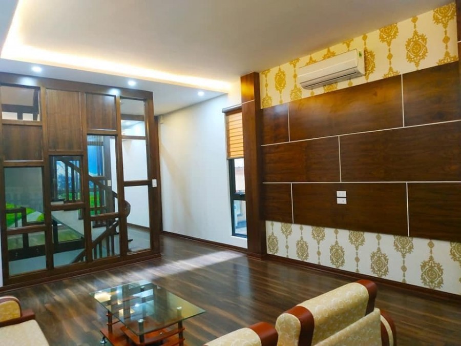 Bán nhà nguyên căn 6 tầng, kinh doanh 50 triệu, diện tích 80m2, kiến trúc hiện đại