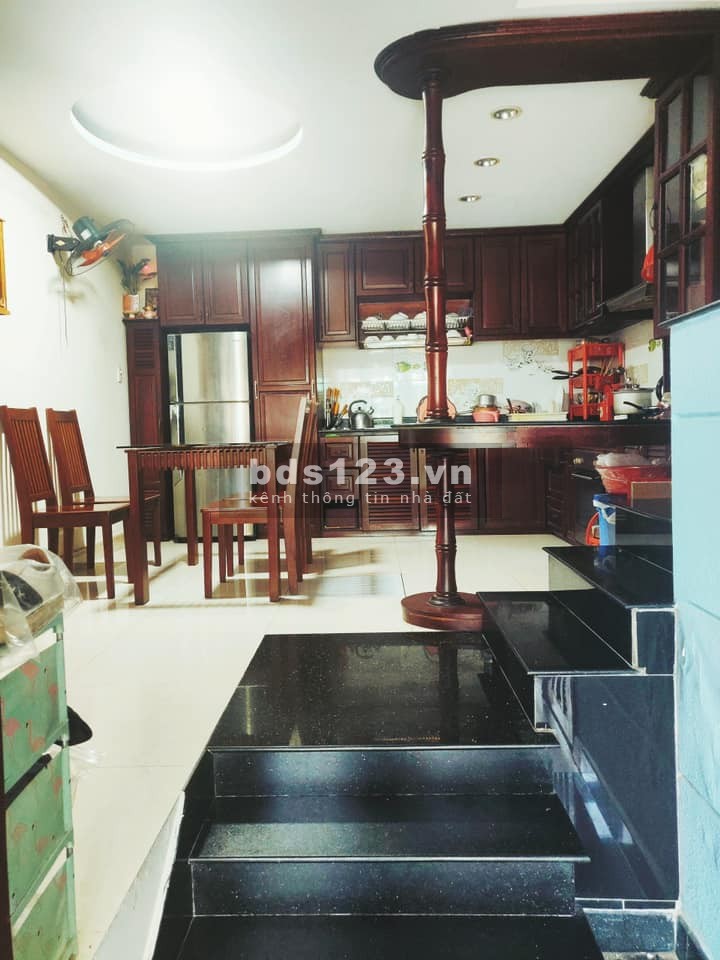 Nhà mặt tiền kinh doanh Đđường Số 8, phường Tân Quy, Quận 7, giá 10.35 tỷ