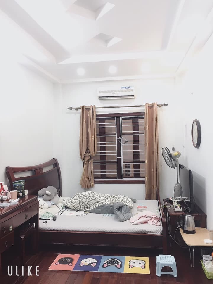Nhà vừa tiền ô tô đỗ cổng Xuân La diện tích 33m2, 4 tầng đúc, giá chỉ 2.75 tỷ