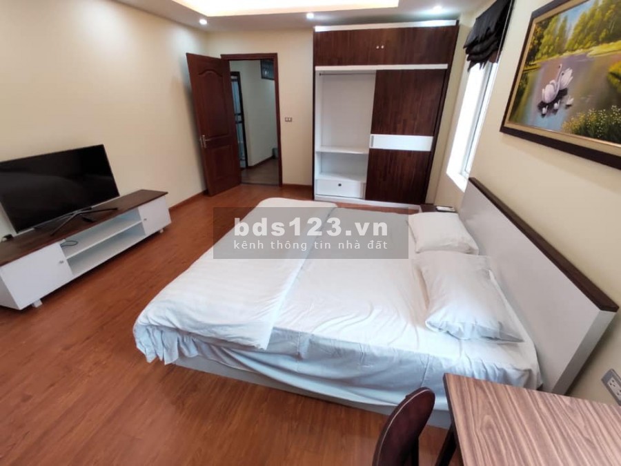Bán nhà, Nội thất đẹp, Hoàng Quốc Việt, 59m2, 4 tầng, giá hơn 4 tỷ