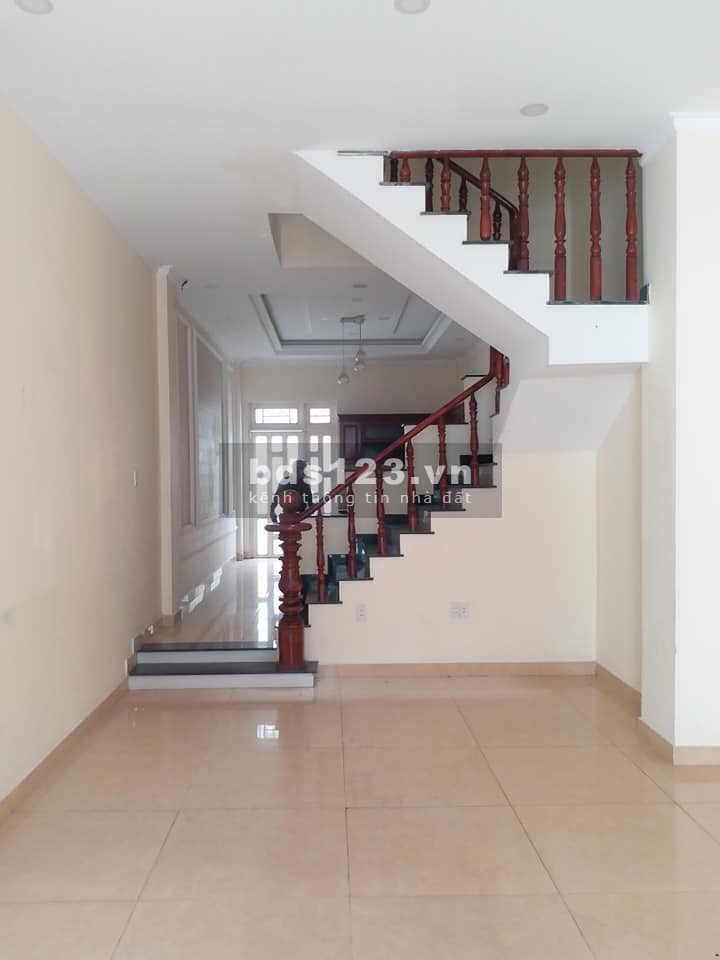 Cho thuê nhà HXH đường Hiệp Bình, P. Hiệp Bình Phước, Thủ Đức. Gần ngã 3 Hiệp Bình - Quốc Lộ 13