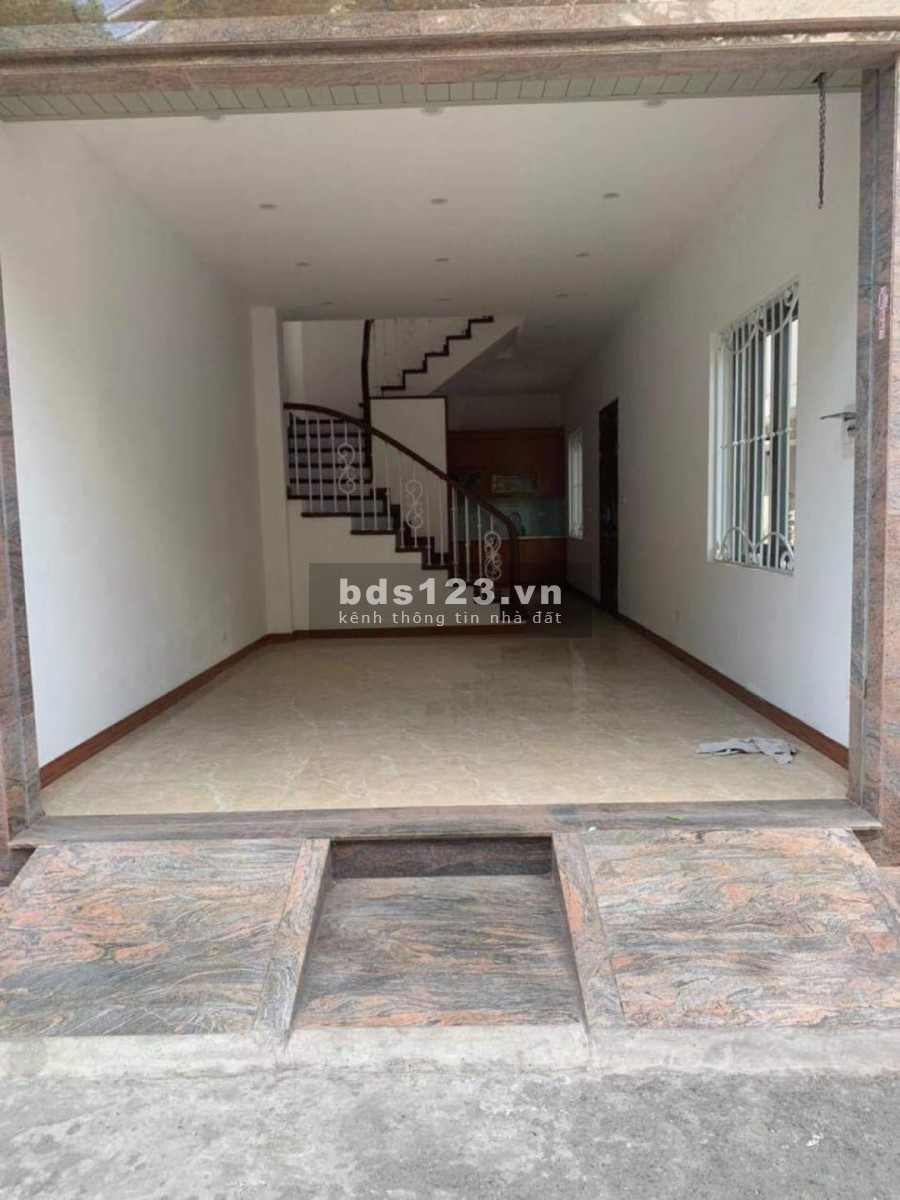 Bán nhà lô góc 2 mặt ô to tránh ngõ 78 Duy Tân diện tích 55m2, 4 tầng, mt 4m, giá bán 12,5 tỷ