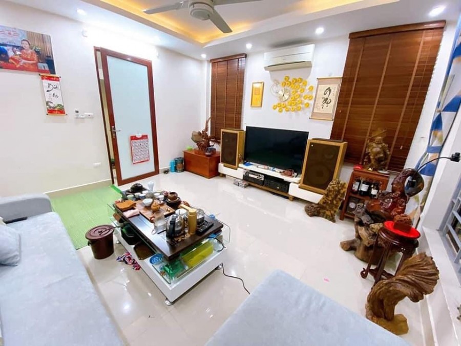Bán nhà phố Trạm kinh doanh, ô tô tránh, dt 90m2, 4 tầng, mt 5m, nhỉnh. 11 tỷ