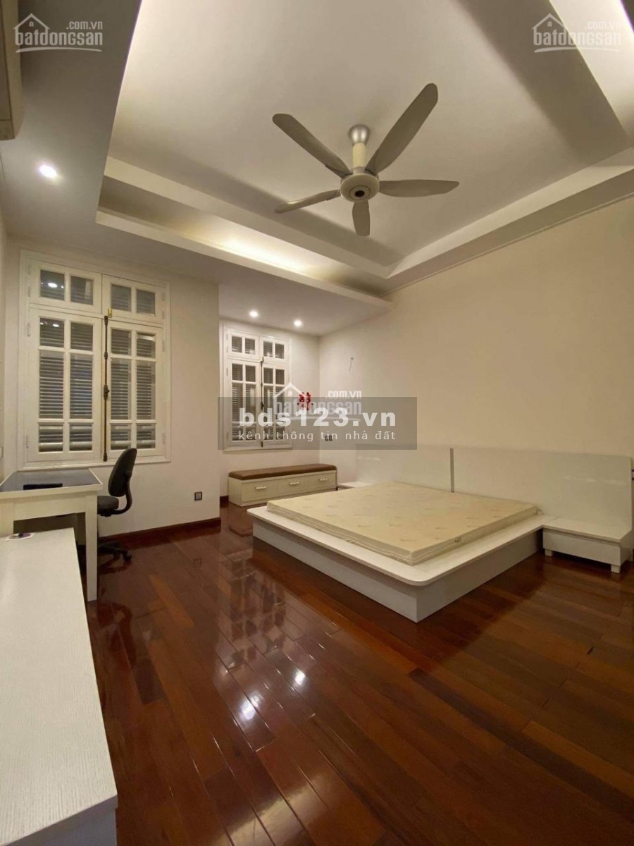 Bán nhà Phố Thái Hà, Đống Đa. 130m2x4T, Mt 4m, giá 15.5 tỷ. Ô tô tránh nhau.
