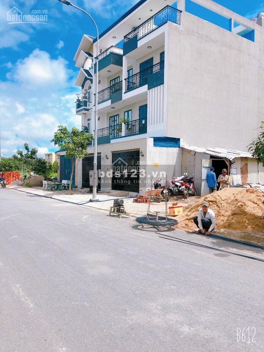 Bán gấp 2 nền đất liền kề KDC Phạm Văn Hai, mặt tiền 16m Sổ Hồng Riêng