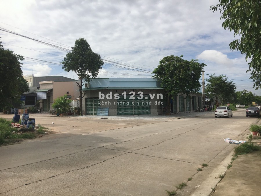 Bán 3 lô đất ở Mỹ Phước 3 và Tân Định, Bến Cát, Bình Dương, 100m2 và 150m2 chỉ 850 triệu