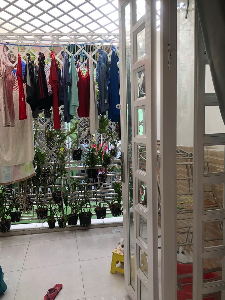 Cần bán gấp nhà đẹp ở ngay - tiện ích không thiếu thứ gì xem là thích